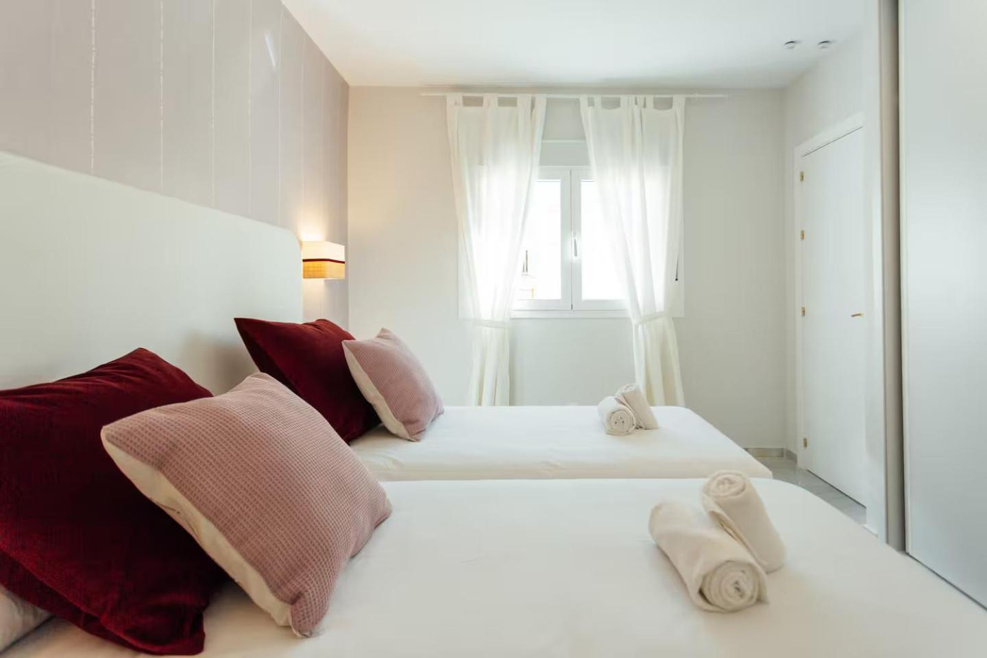 Reformed And Comfy- 2bd 2bth- Arenal Appartement Sevilla